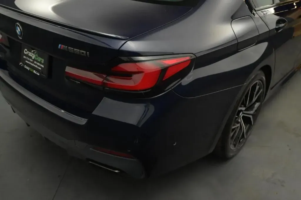 BMW 5 Series photo 18