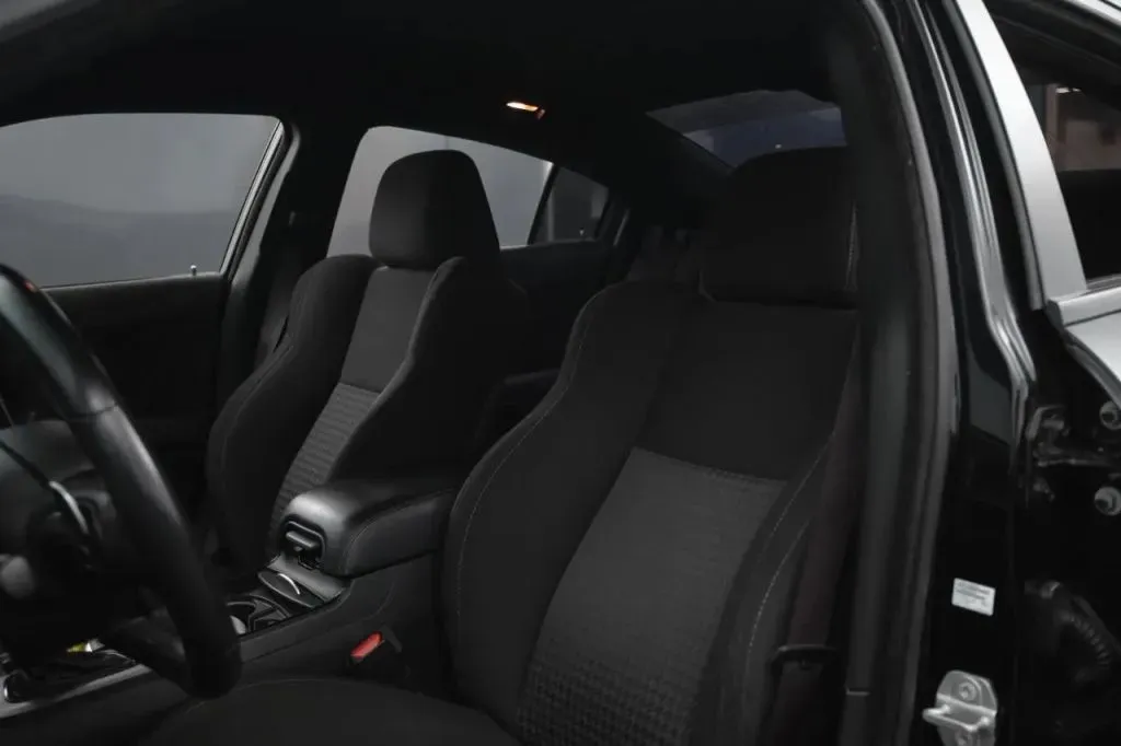 Dodge Charger photo 42