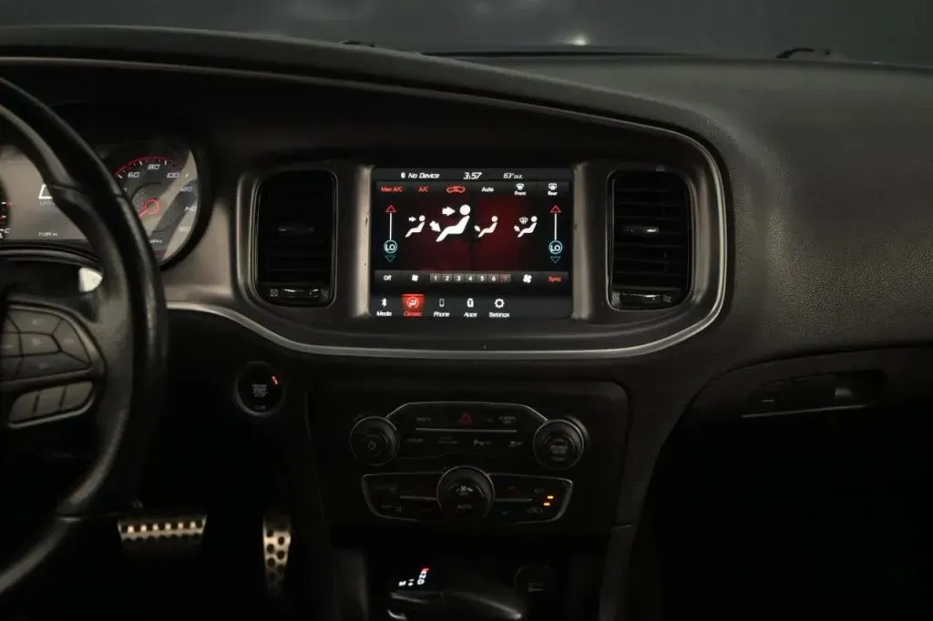 Dodge Charger photo 34