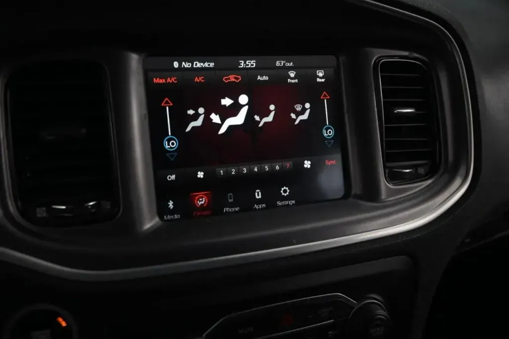 Dodge Charger photo 27