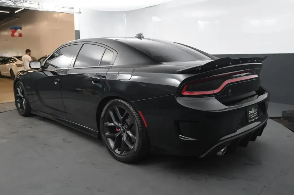 Dodge Charger photo 3