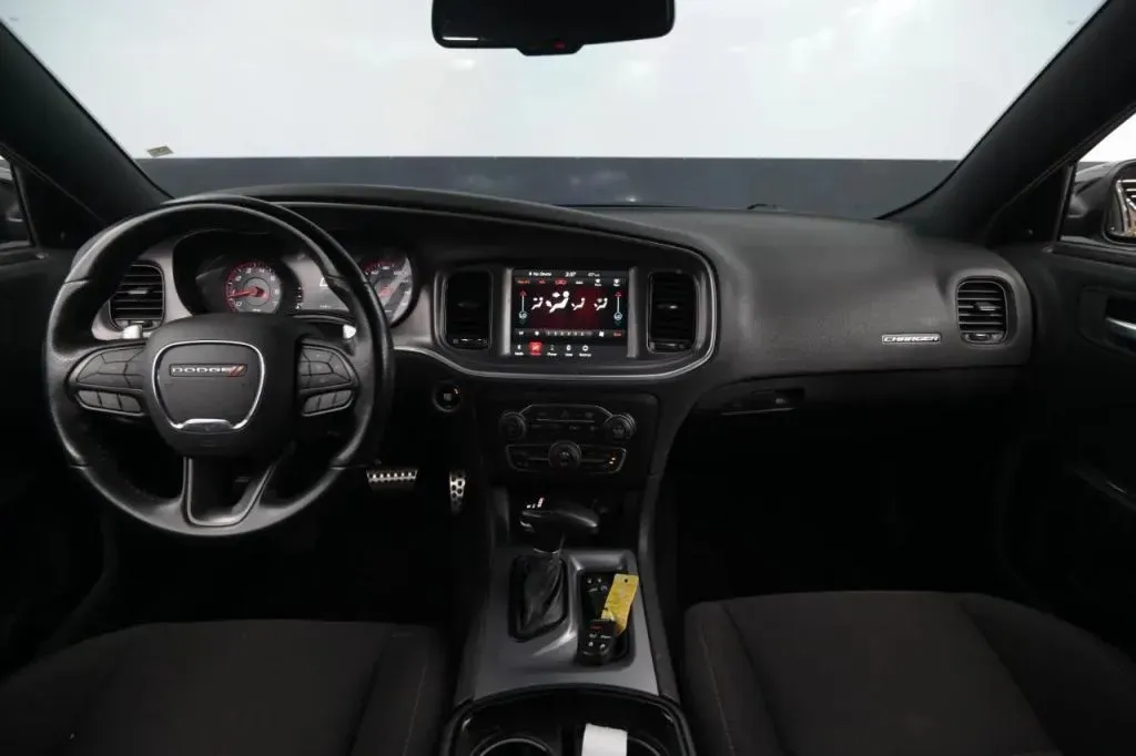 Dodge Charger photo 33