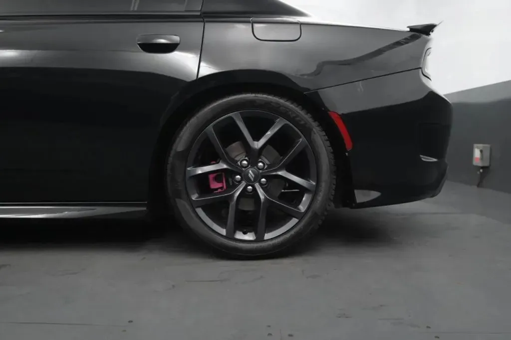 Dodge Charger photo 14