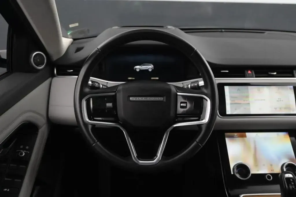 Land Rover Range Rover Evoque photo 36