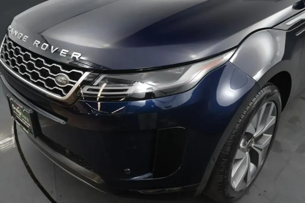 Land Rover Range Rover Evoque photo 9
