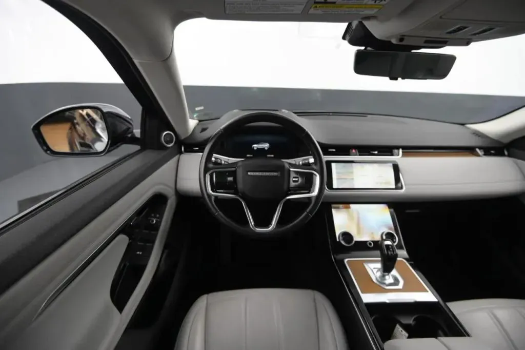 Land Rover Range Rover Evoque photo 35