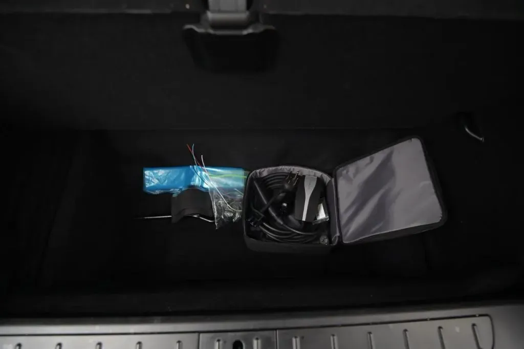 Tesla Model X photo 45