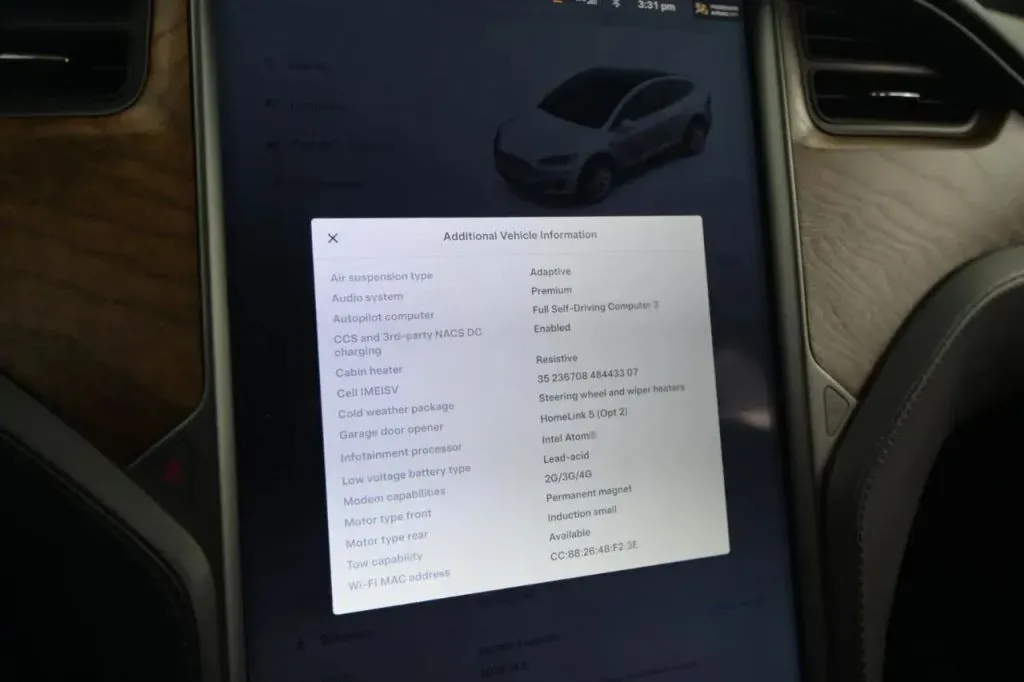 Tesla Model X photo 26