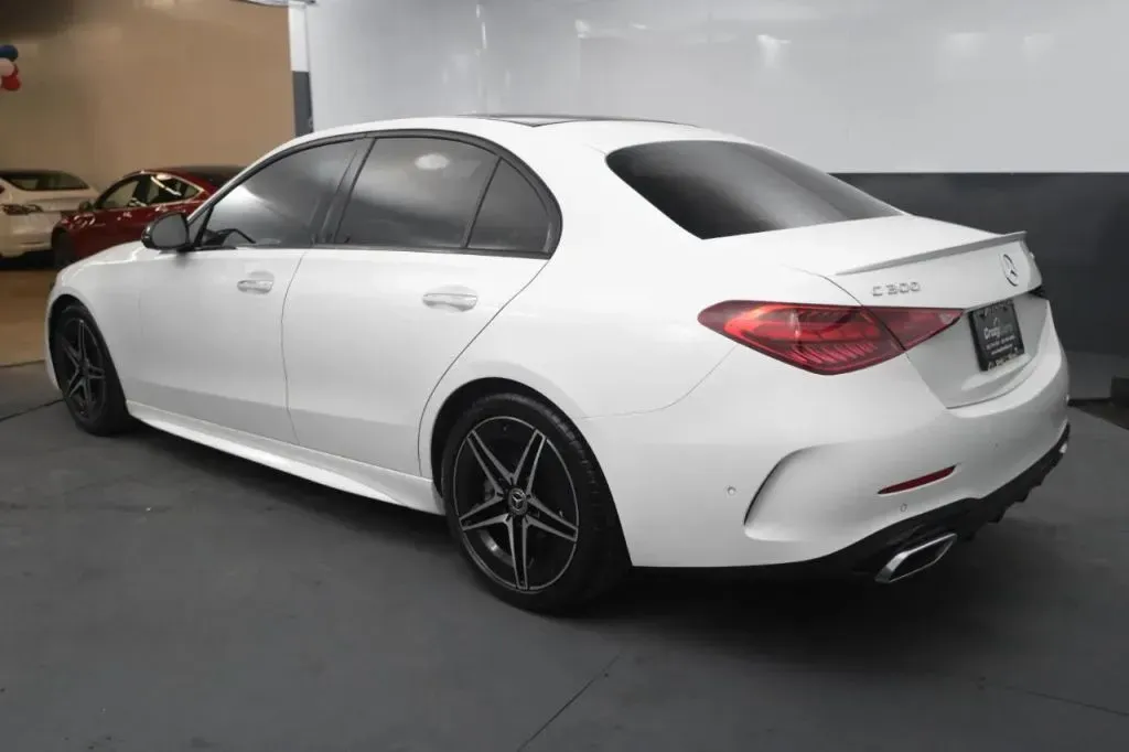 Mercedes-Benz C-Class photo 3
