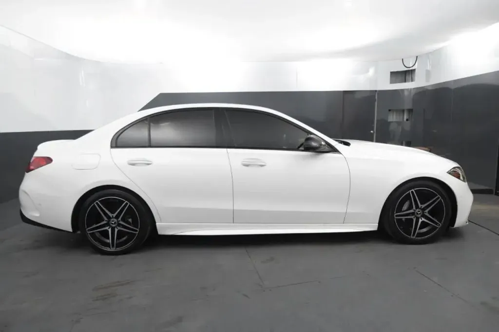 Mercedes-Benz C-Class photo 6