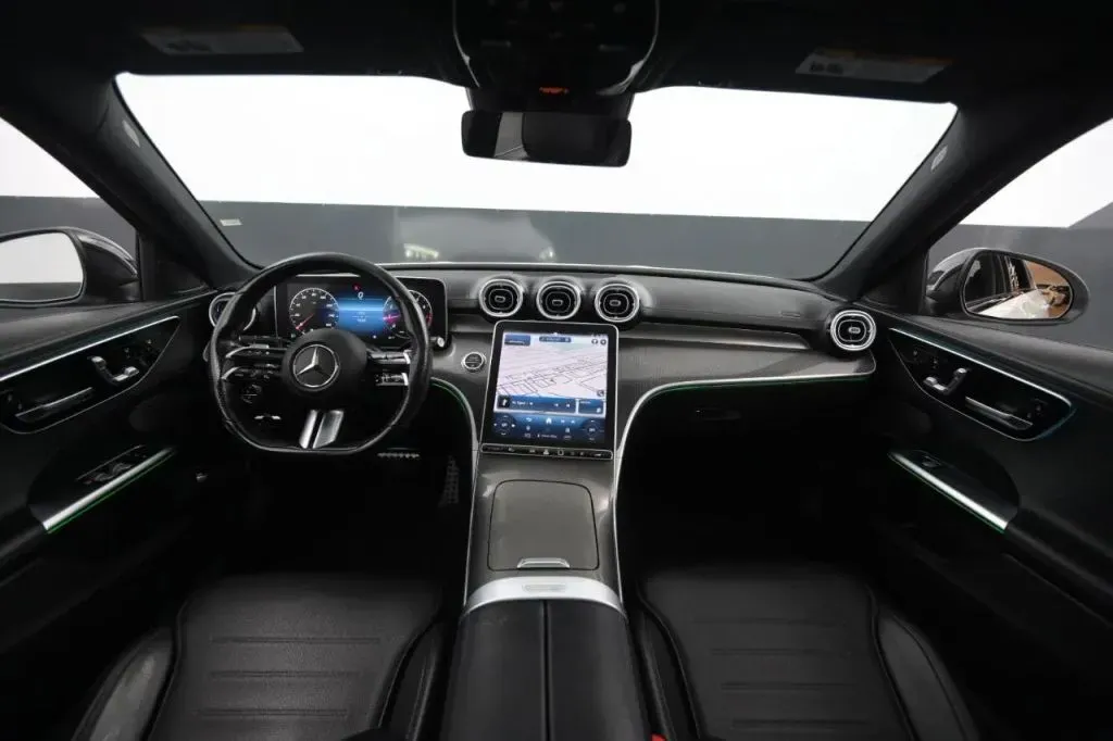 Mercedes-Benz C-Class photo 29