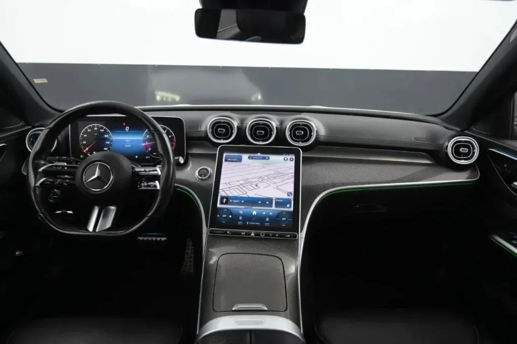 Mercedes-Benz C-Class photo 30