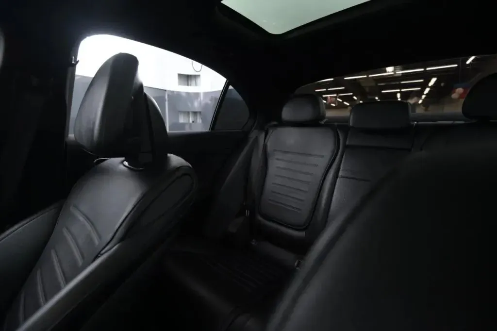 Mercedes-Benz C-Class photo 40
