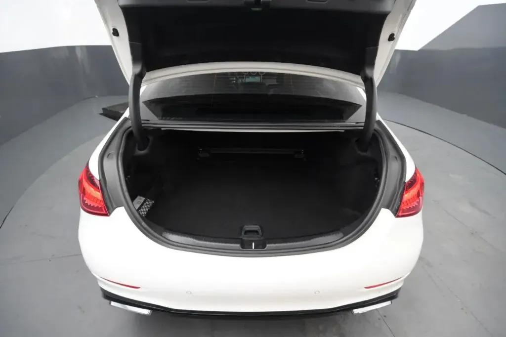 Mercedes-Benz C-Class photo 44