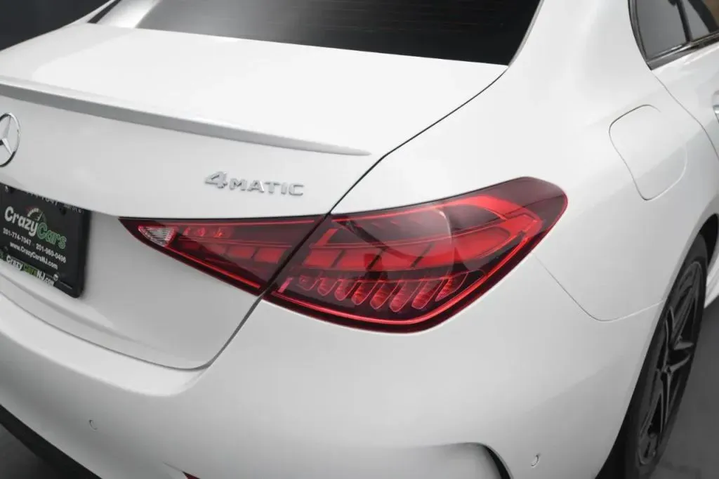 Mercedes-Benz C-Class photo 18