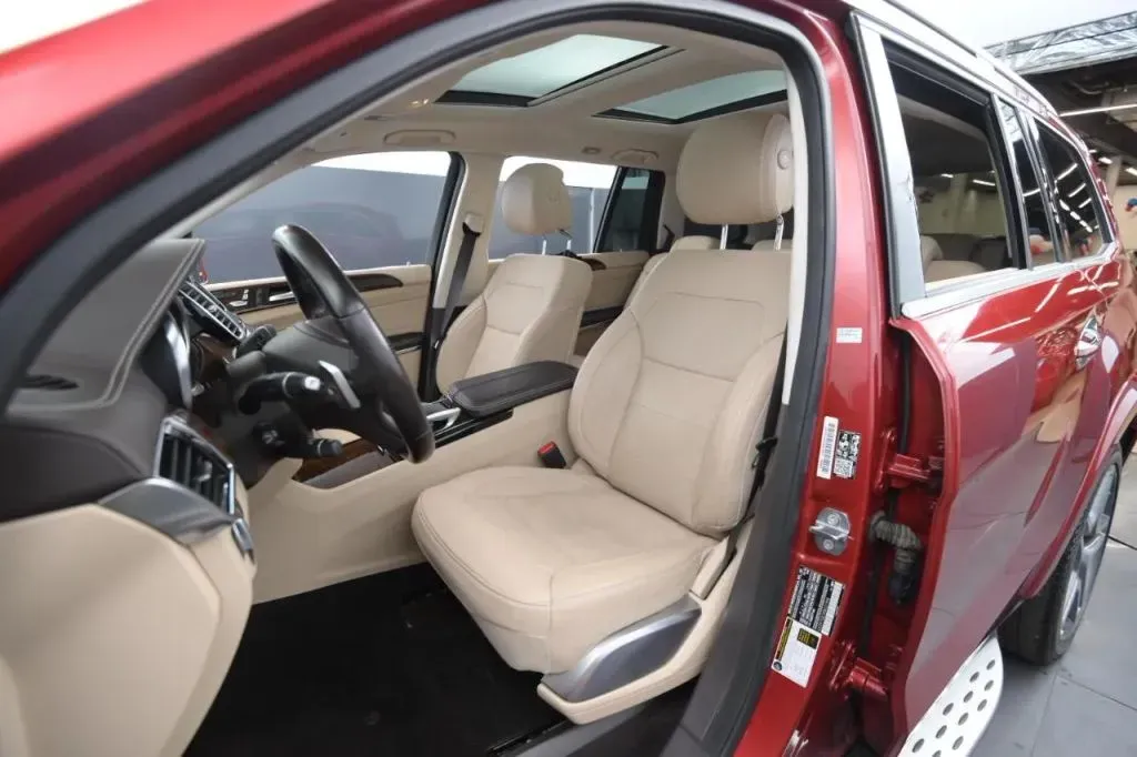 Mercedes-Benz GLS photo 43