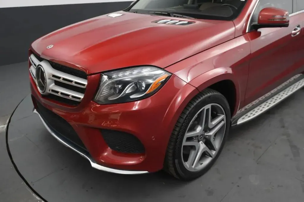 Mercedes-Benz GLS photo 10