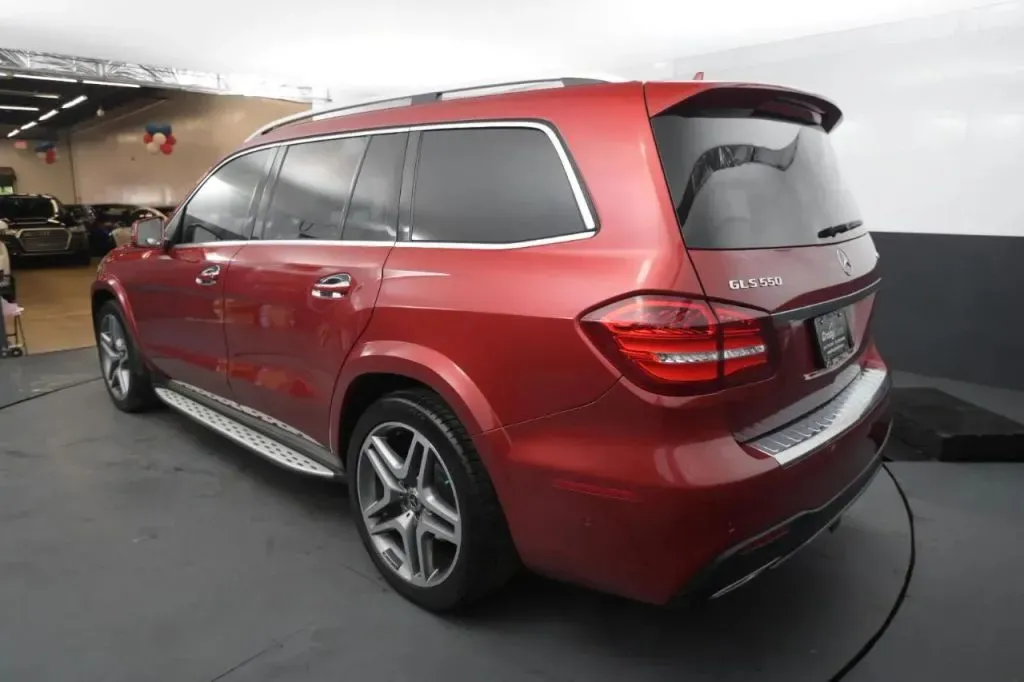 Mercedes-Benz GLS photo 3