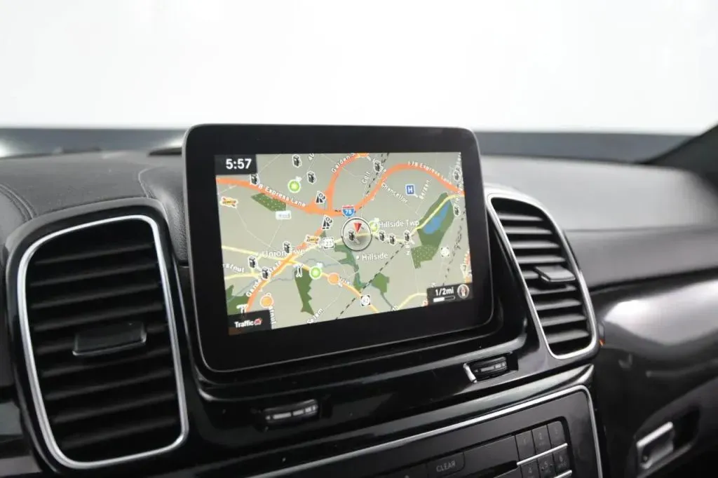 Mercedes-Benz GLE photo 30