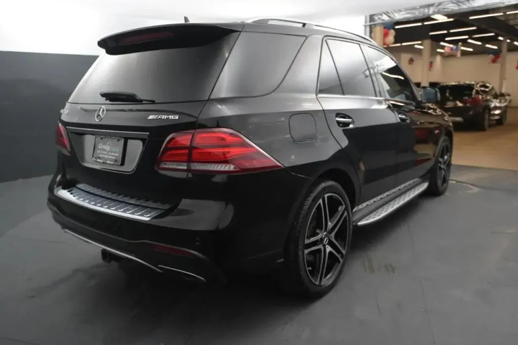 Mercedes-Benz GLE photo 5