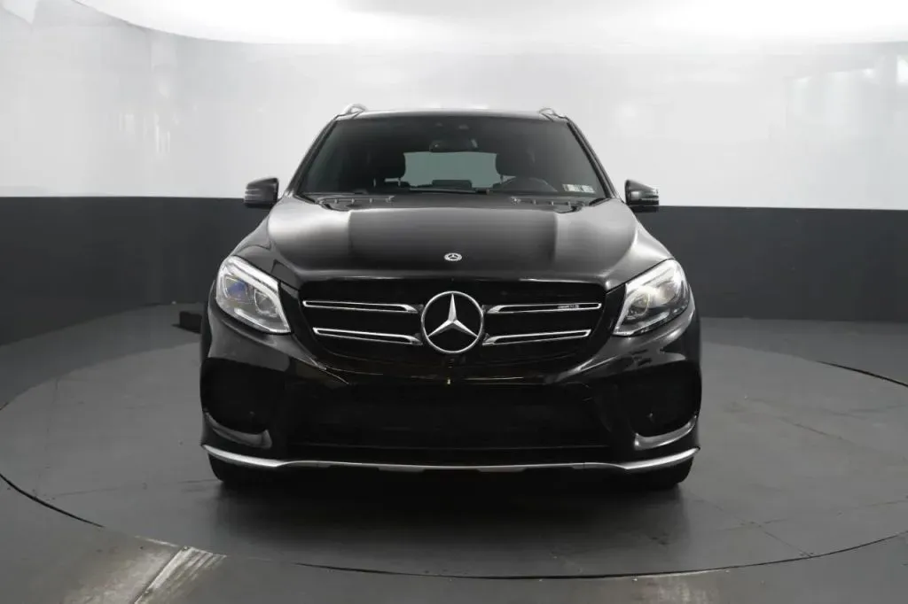 Mercedes-Benz GLE photo 8