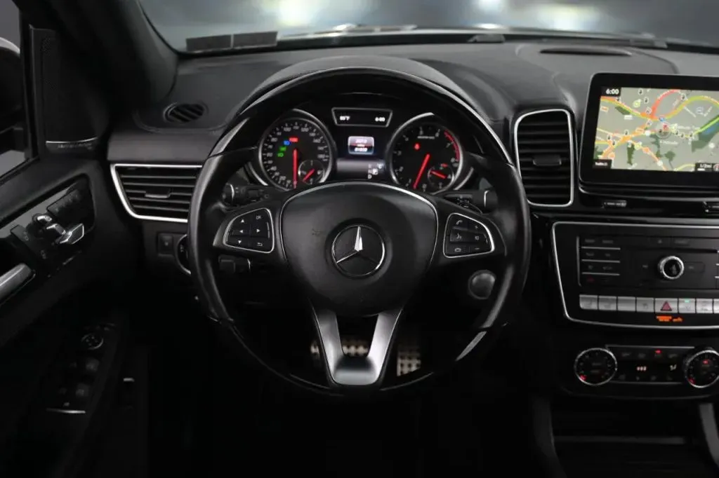 Mercedes-Benz GLE photo 40