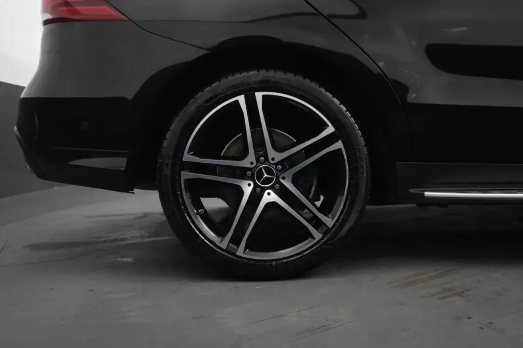Mercedes-Benz GLE photo 20