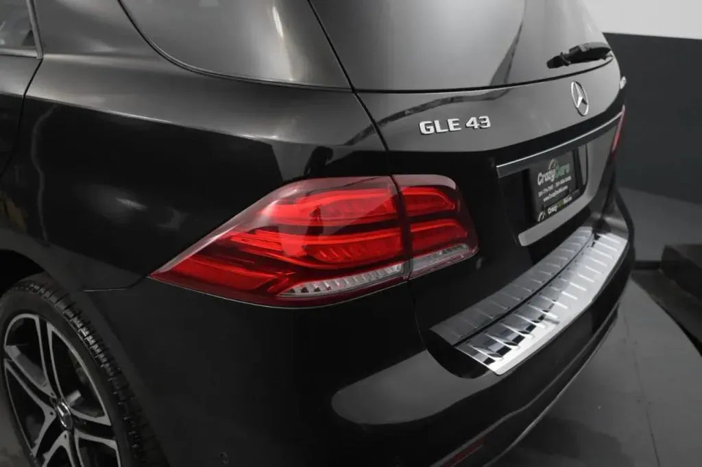 Mercedes-Benz GLE photo 18