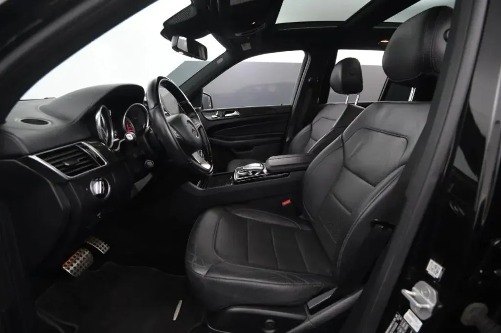 Mercedes-Benz GLE photo 41