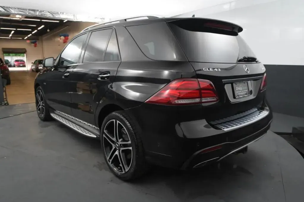 Mercedes-Benz GLE photo 3