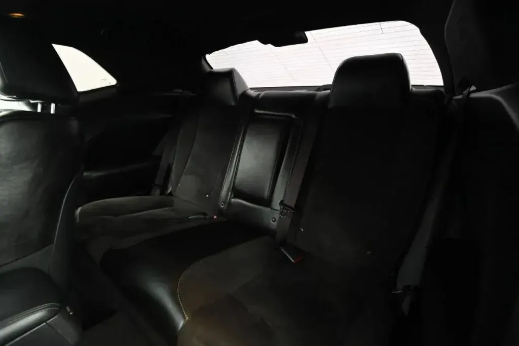 Dodge Challenger photo 42
