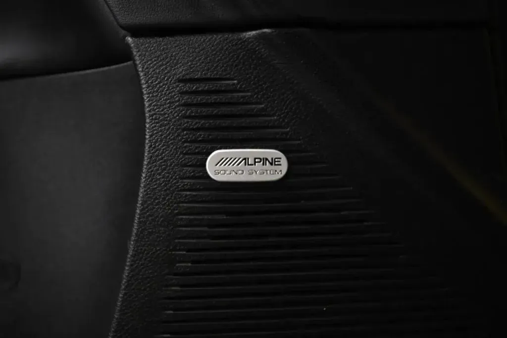 Dodge Challenger photo 36