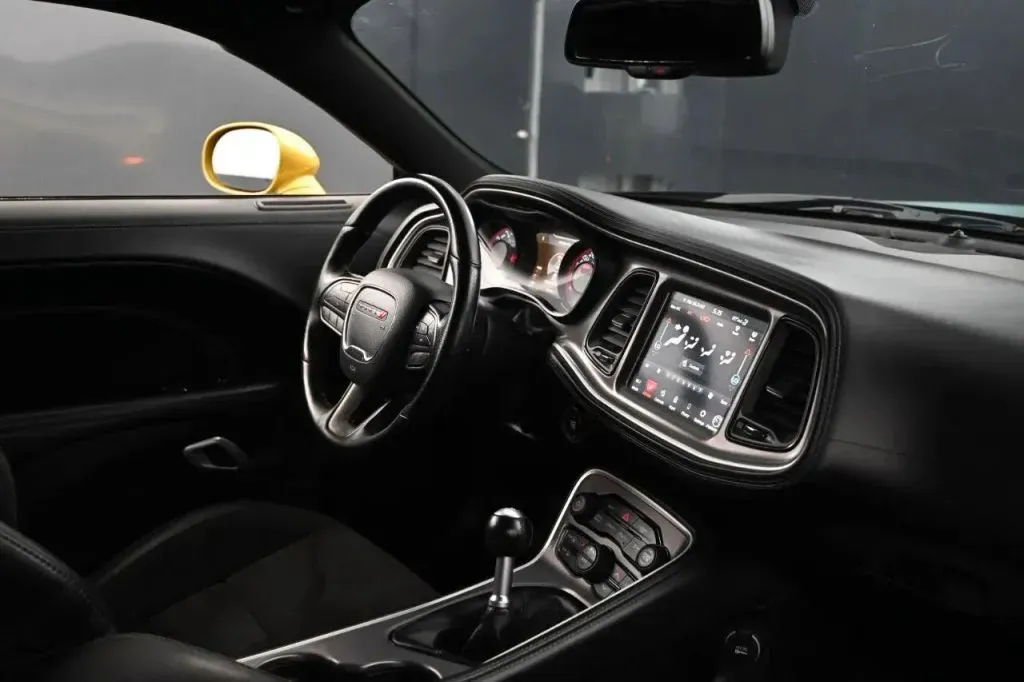 Dodge Challenger photo 44