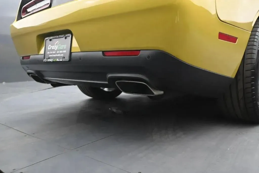 Dodge Challenger photo 17
