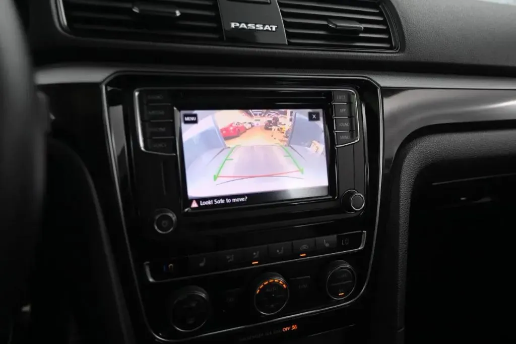 Volkswagen Passat photo 21