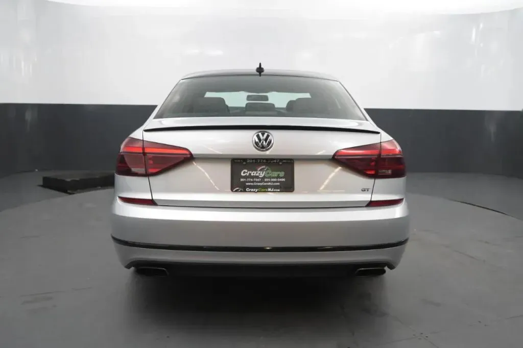 Volkswagen Passat photo 4