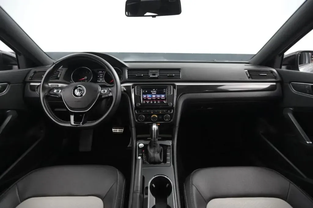 Volkswagen Passat photo 25