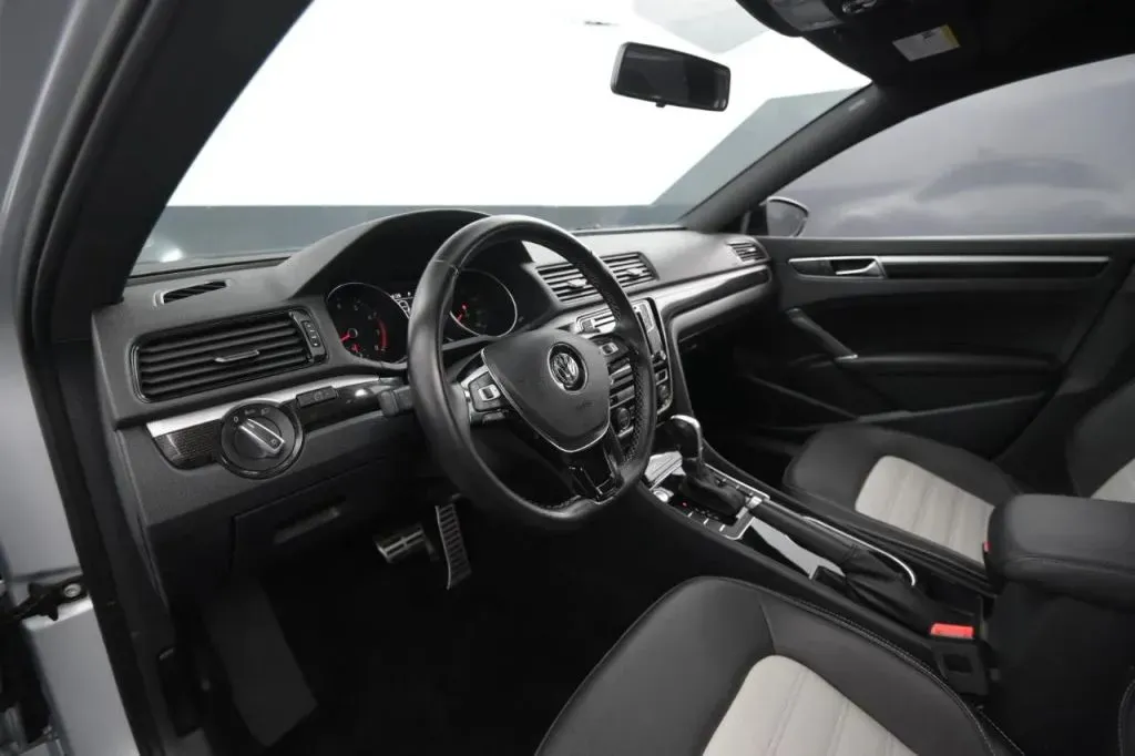 Volkswagen Passat photo 32