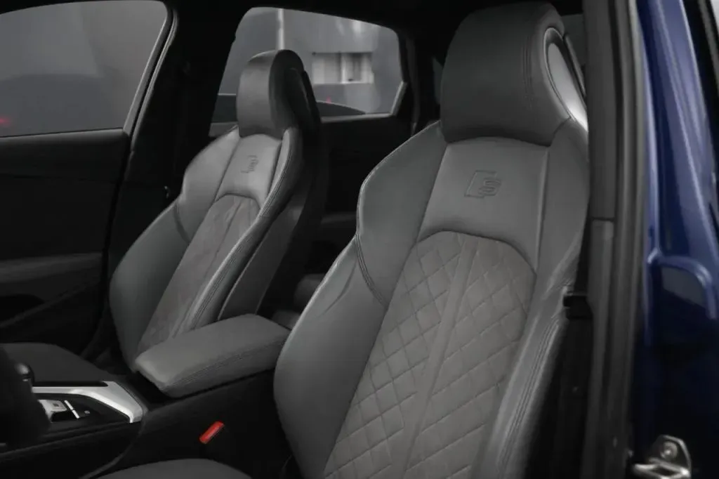 Audi S4 photo 38