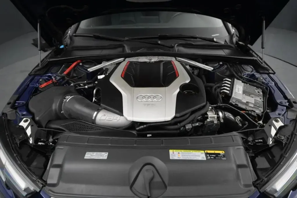 Audi S4 photo 18