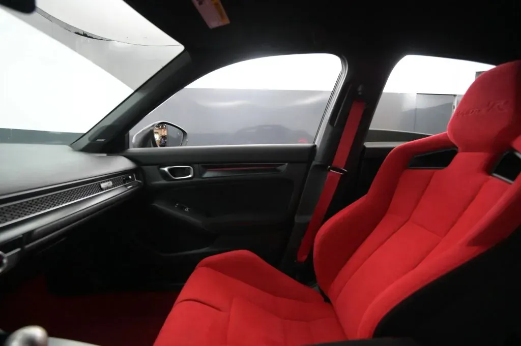 Honda Civic Type R photo 30