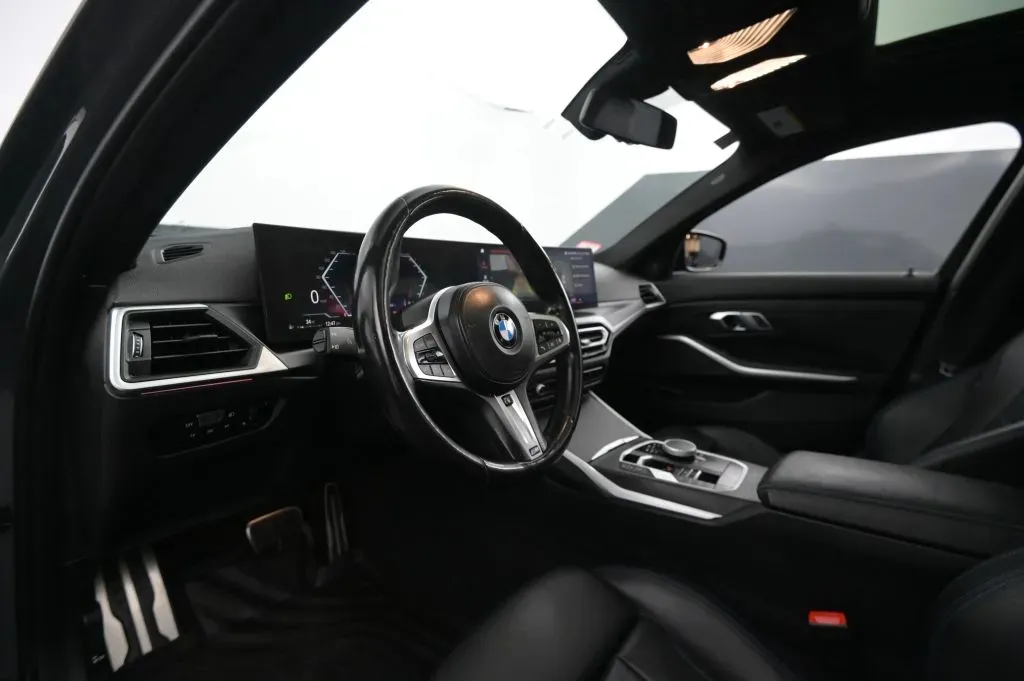 BMW 3 Series photo 40