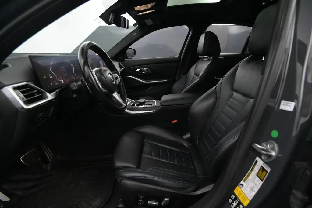 BMW 3 Series photo 39