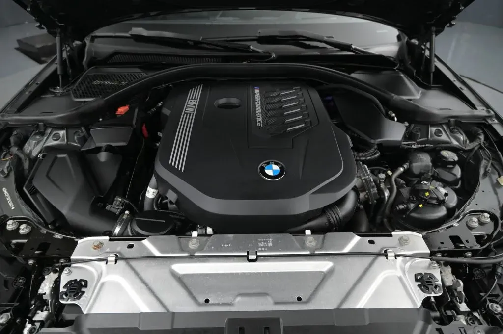 BMW 3 Series photo 20