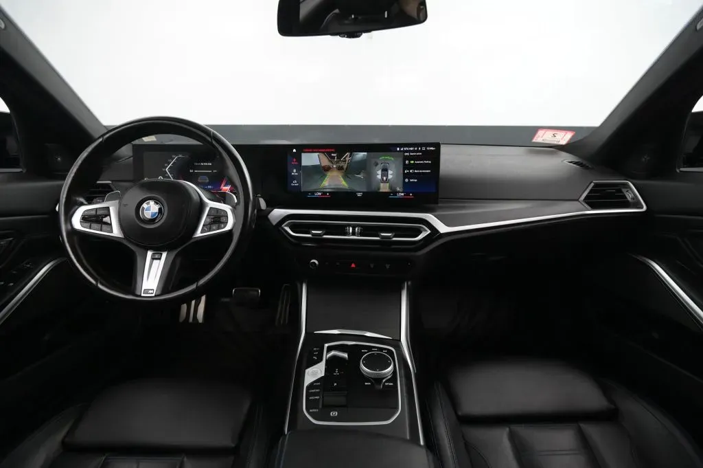 BMW 3 Series photo 32