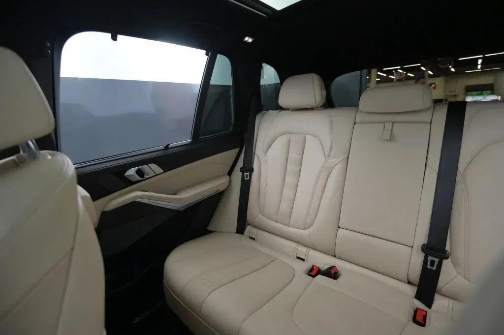 BMW X5 photo 38