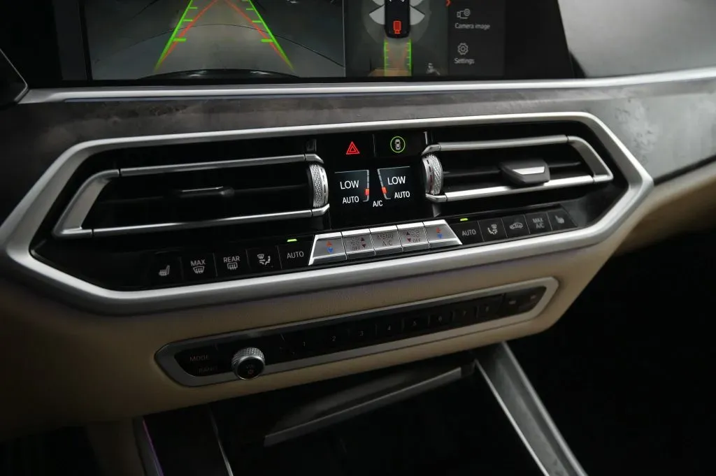 BMW X5 photo 21