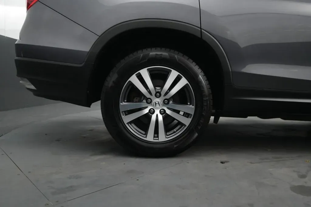 Honda Pilot photo 17