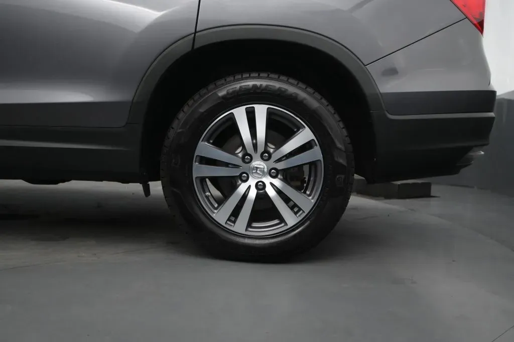 Honda Pilot photo 14