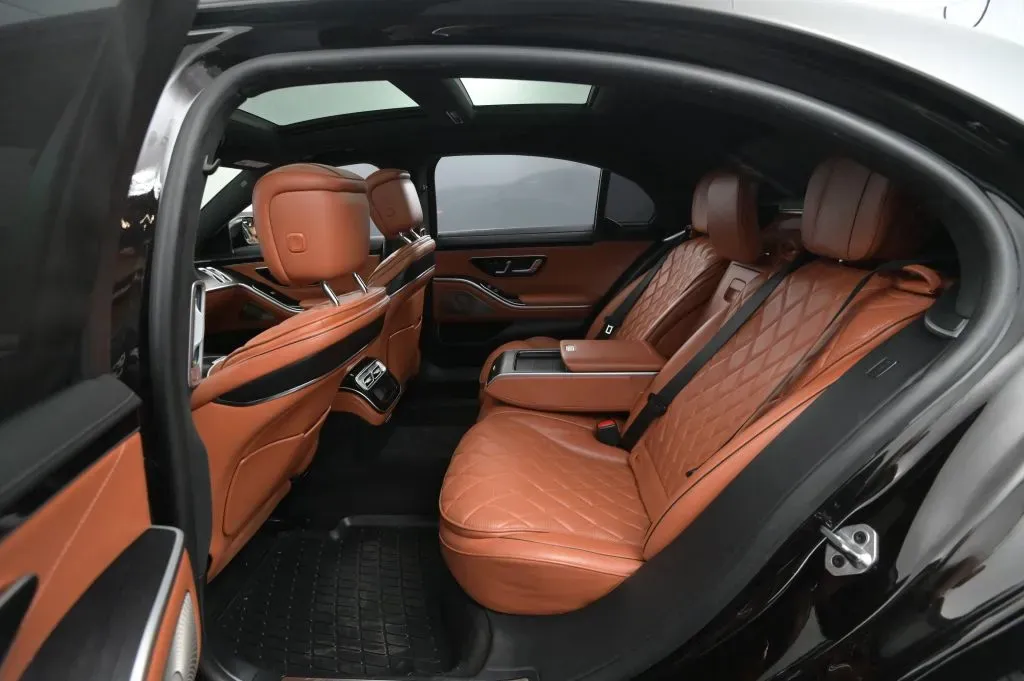Mercedes-Benz S-Class photo 40